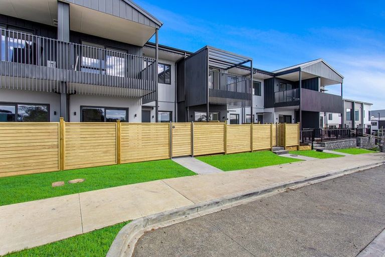 Photo of property in 66 Katikati Drive, Manurewa, 2102