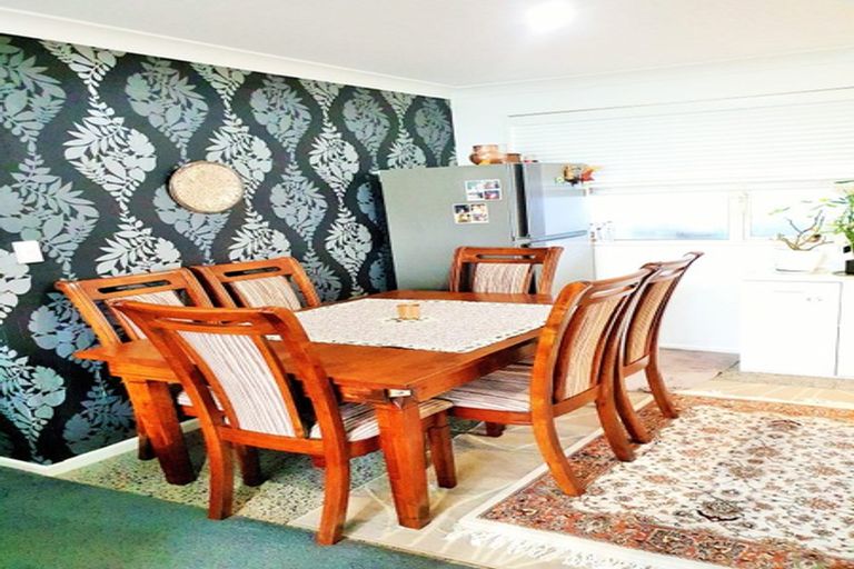 Photo of property in 55 Donald Street, Stanmore Bay, Whangaparaoa, 0932