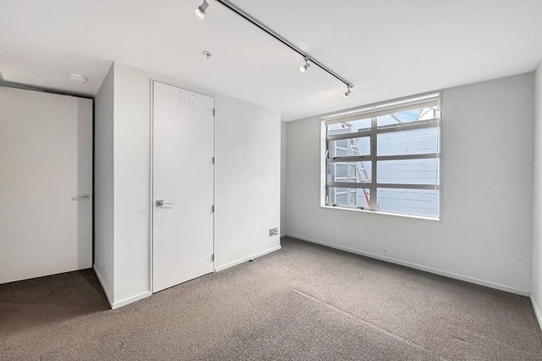 Photo of property in Vespa Apartments, 505/20 Hanson Street, Mount Cook, Wellington, 6021