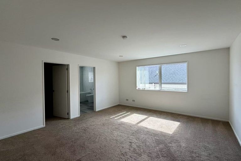 Photo of property in 150 Smales Road, East Tamaki, Auckland, 2013