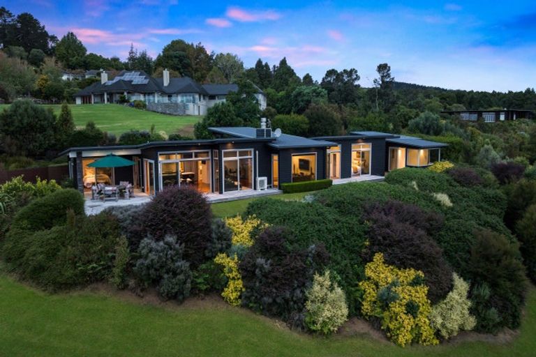 Photo of property in 47 Harry Dreadon Road, Opaheke, Papakura, 2584