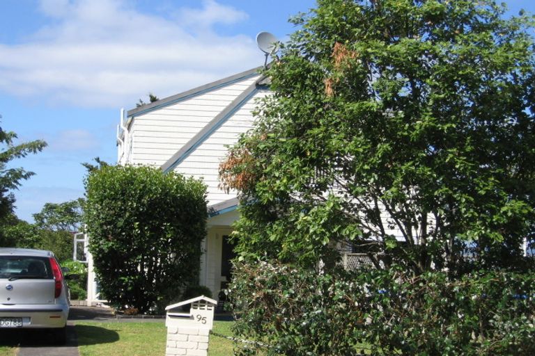 Photo of property in 95 Hadfield Street, Beach Haven, Auckland, 0626