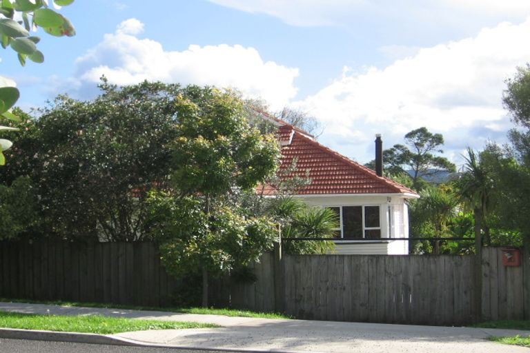 Photo of property in 312 Glengarry Road, Glen Eden, Auckland, 0602