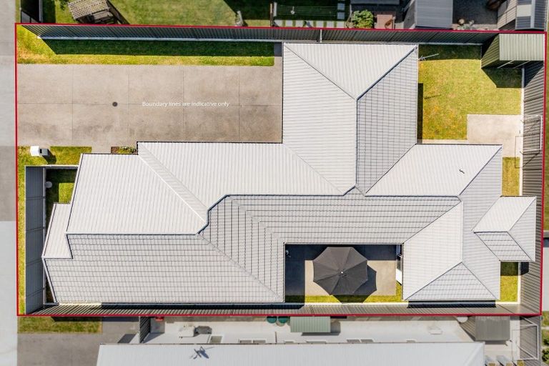 Photo of property in 22 Young Place, Taradale, Napier, 4112