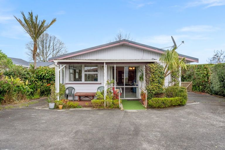 Photo of property in 27 Beazley Crescent, Tikipunga, Whangarei, 0112