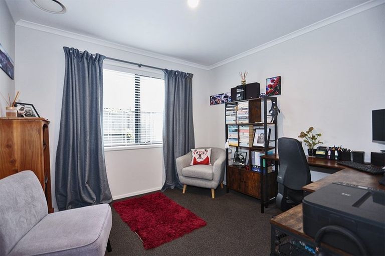 Photo of property in 14 Ridge Drive, Omokoroa, 3114