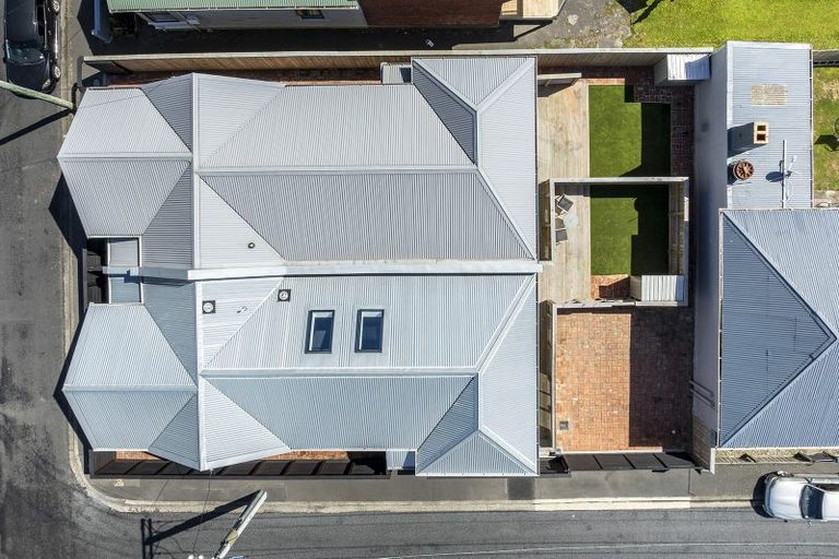 Photo of property in 43 Bradshaw Street, South Dunedin, Dunedin, 9012