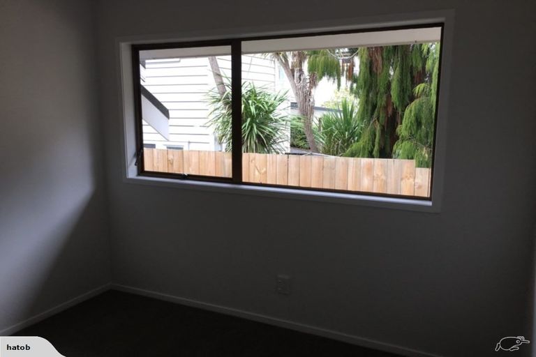 Photo of property in 2/15 Belle Vue Avenue, Northcote Point, Auckland, 0627