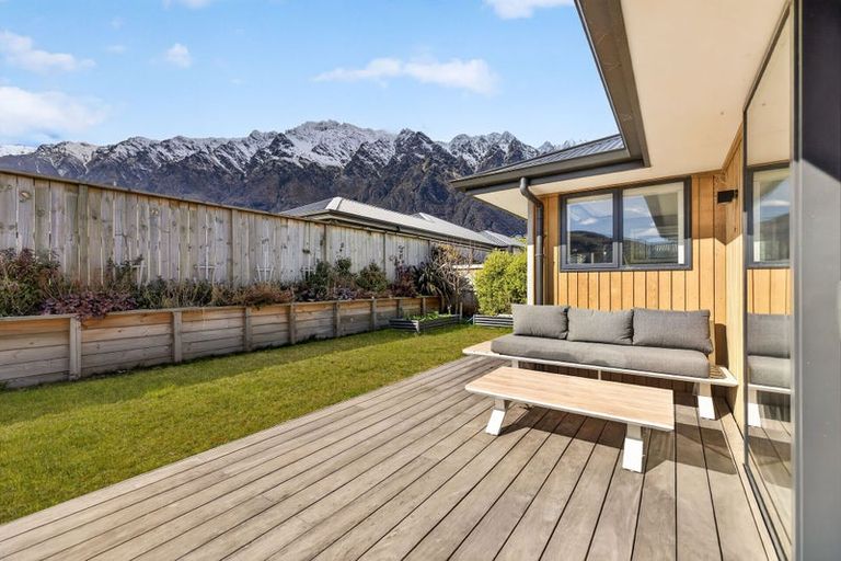 Photo of property in 26 Coopworth Road, Jacks Point, 9371