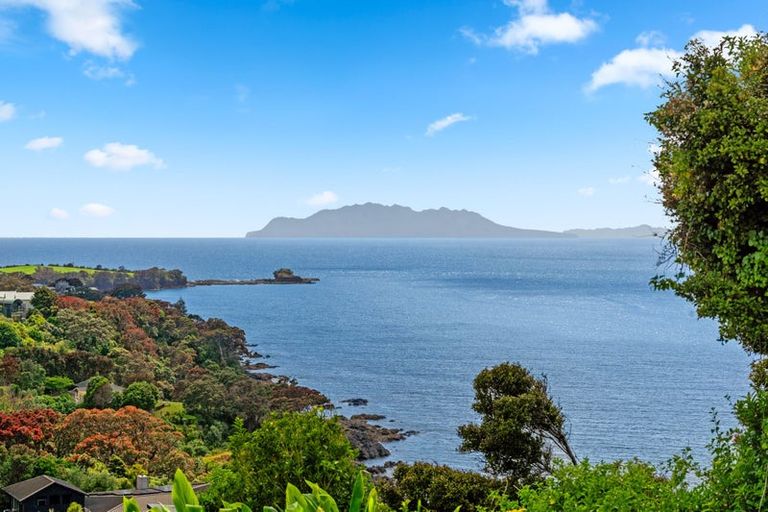 Photo of property in 62-64 Lax Crescent, Leigh, 0985