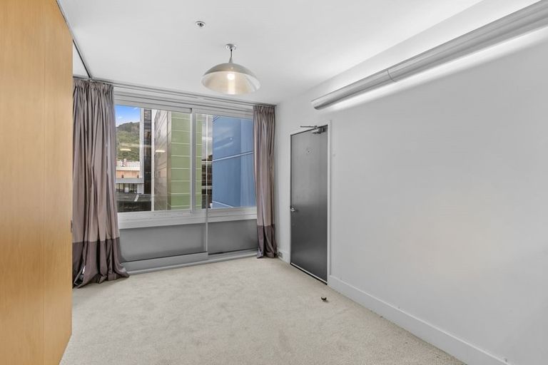 Photo of property in St Pauls Apartments, 42/43 Mulgrave Street, Thorndon, Wellington, 6011