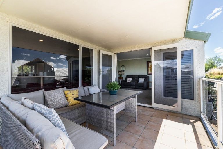 Photo of property in 76a Churchill Drive, Taradale, Napier, 4112