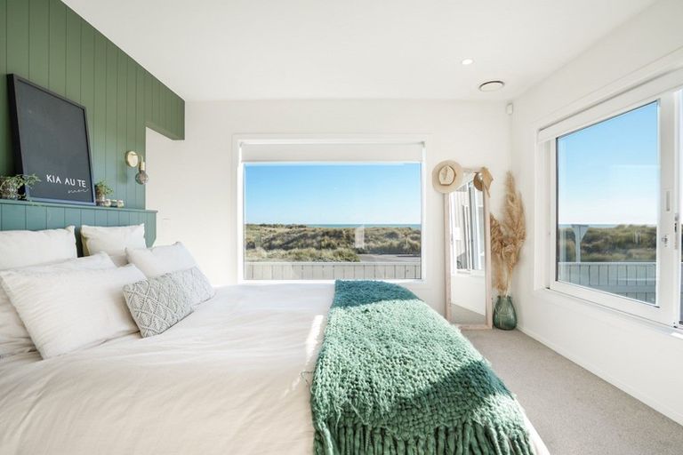 Photo of property in 21 Ocean Beach Street, Foxton Beach, Foxton, 4815