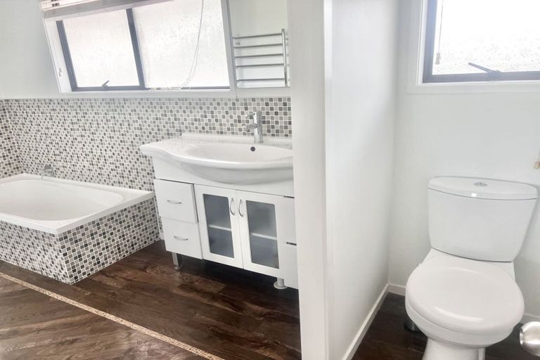 Photo of property in 79 Bungard Road, Karaka, Papakura, 2580