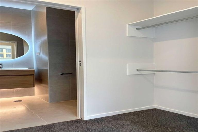 Photo of property in 20 Oopunga Road, Pukekohe, 2120