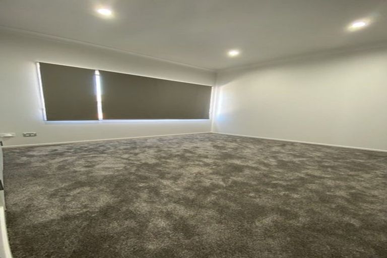 Photo of property in 14a Goldnib Place, Randwick Park, Auckland, 2105