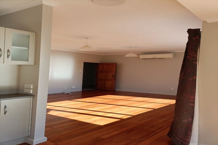 Photo of property in 25 Roberts Street, Epuni, Lower Hutt, 5011