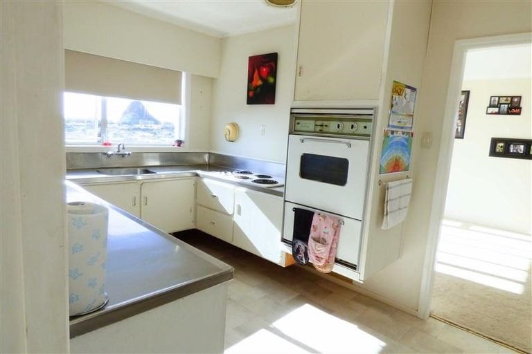 Photo of property in 30 Crownhill Street, Spotswood, New Plymouth, 4310