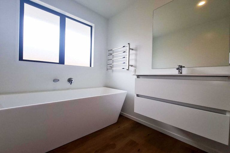 Photo of property in 22 Bill Hammond Drive, Belfast, 8051