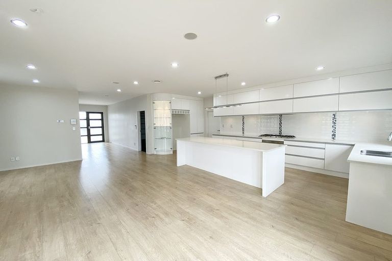 Photo of property in 41 Castlebane Drive, Flat Bush, Auckland, 2019