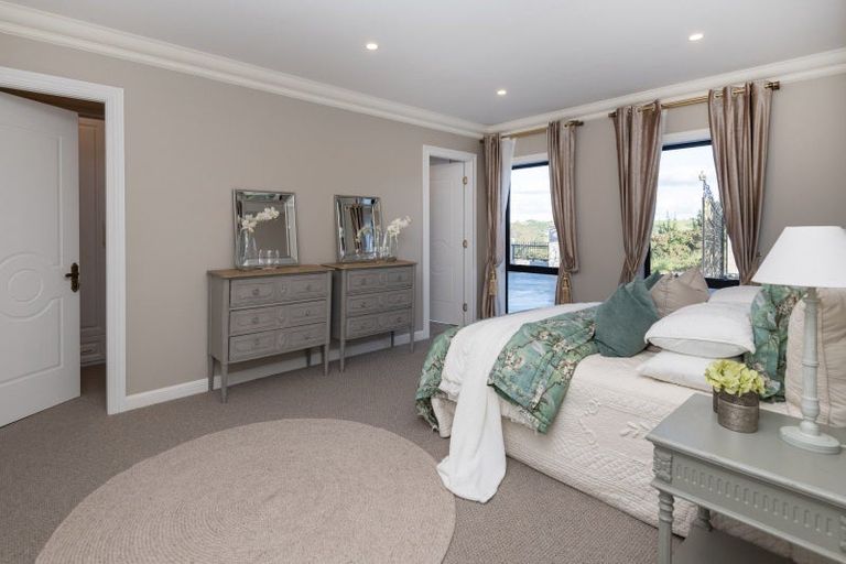 Photo of property in 83 Griggs Road, East Tamaki Heights, Auckland, 2016