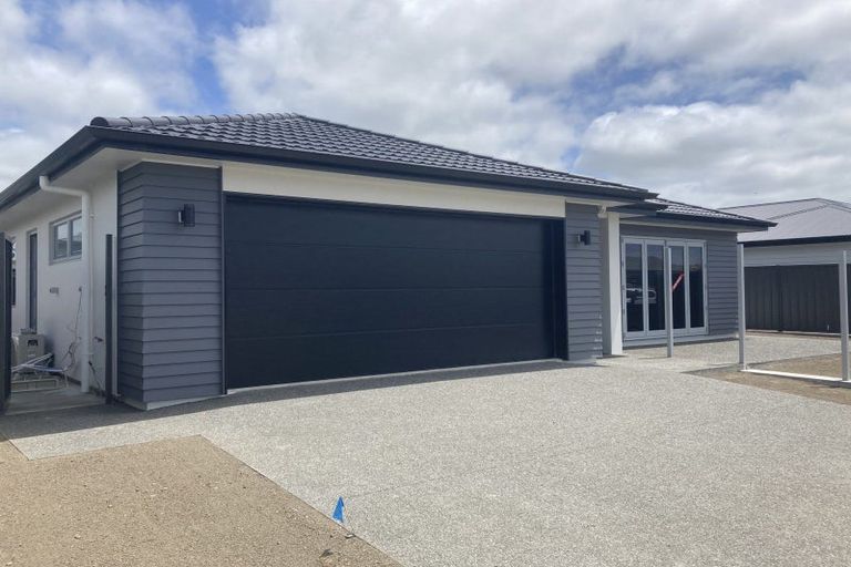 Photo of property in 6 Cassin Place, Taradale, Napier, 4112