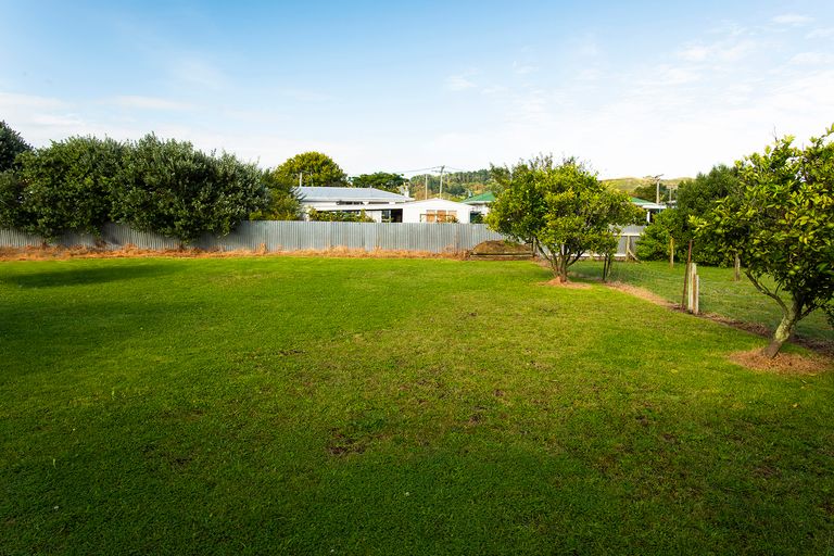 Photo of property in 23 Huxley Road, Outer Kaiti, Gisborne, 4010