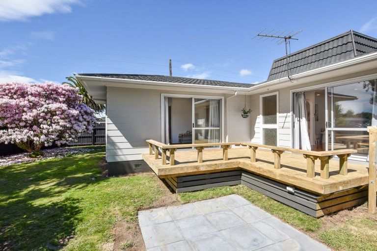 Photo of property in 2 Beryl Place, Pukehangi, Rotorua, 3015
