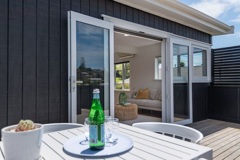 Photo of property in 42 Matipo Road, Mairangi Bay, Auckland, 0630