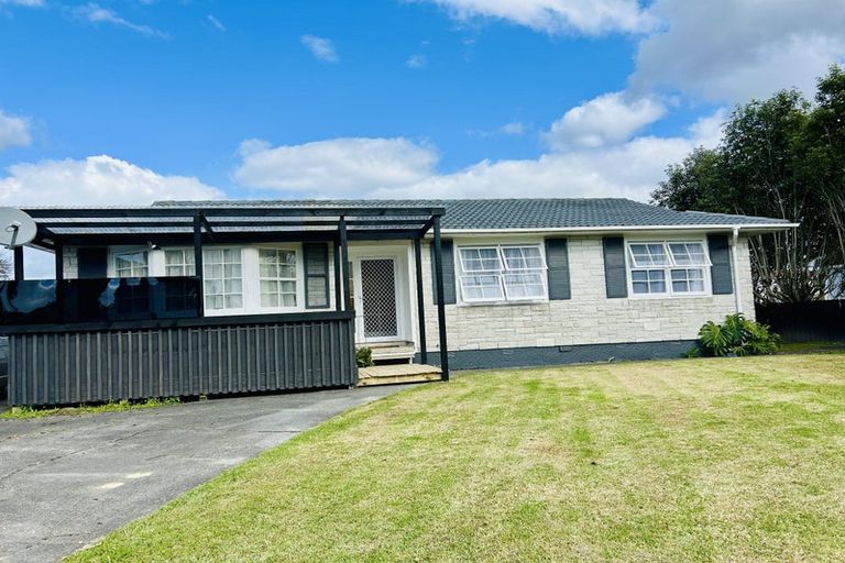 Photo of property in 20 Newland Grove, Henderson, Auckland, 0610