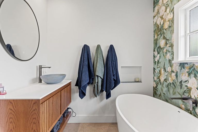 Photo of property in 233 Clyde Road, Burnside, Christchurch, 8053