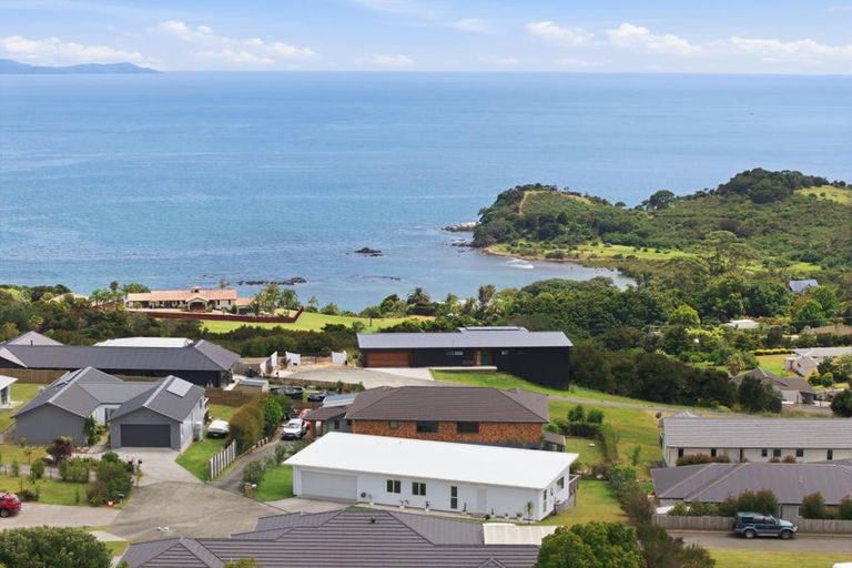 Photo of property in 34 Eagles Way, Cable Bay, 0420
