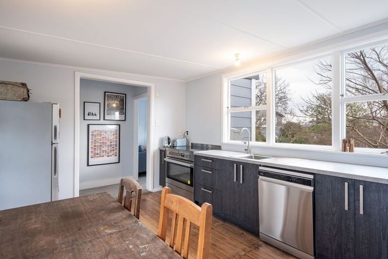 Photo of property in 17 Martin Street, Monaco, Nelson, 7011
