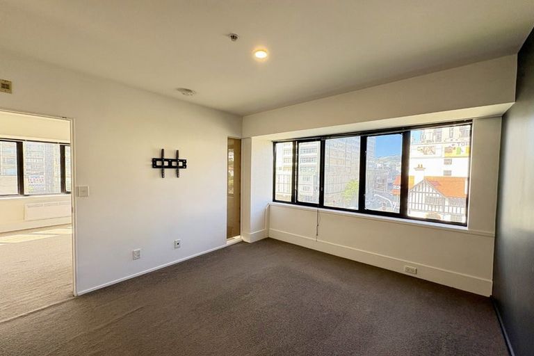 Photo of property in St Peters Apartments, 3b/192 Willis Street, Te Aro, Wellington, 6011