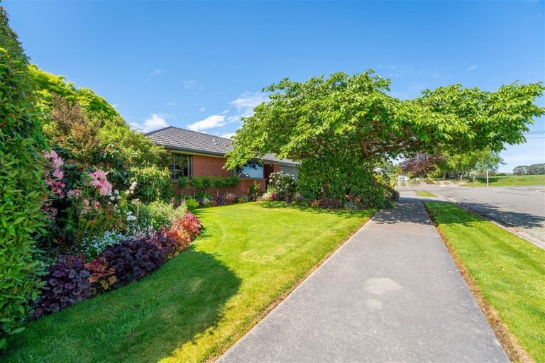 Photo of property in 2 Hannah Place, Holmes Hill, Oamaru, 9401