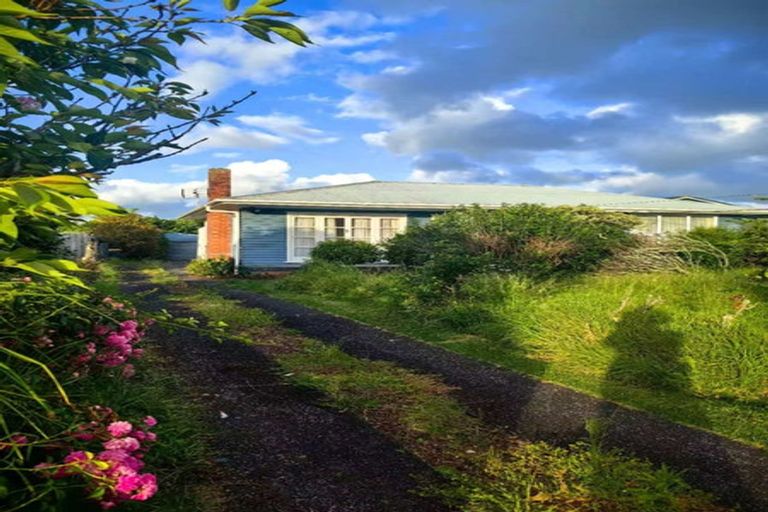 Photo of property in 7 Abbotleigh Avenue, Te Atatu Peninsula, Auckland, 0610