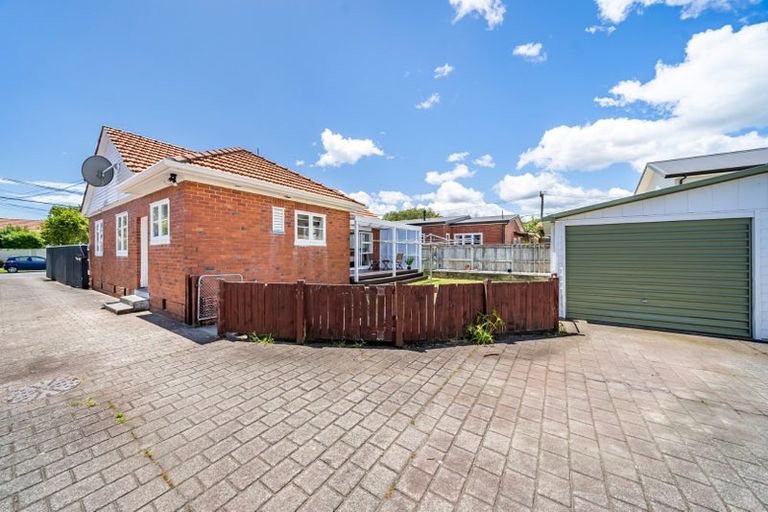 Photo of property in 1/24 Mahoe Street, Hutt Central, Lower Hutt, 5010