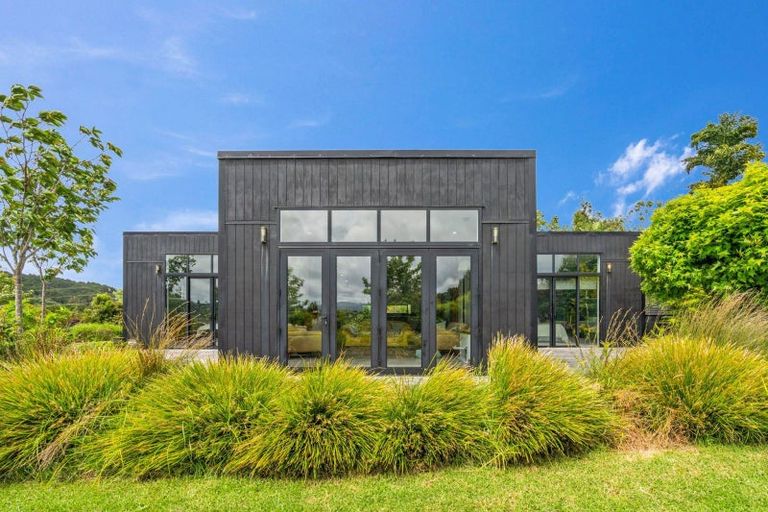 Photo of property in 47 Lupis Way, Kaiwaka, 0573