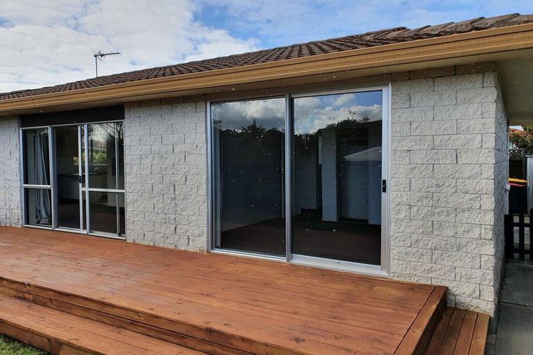 Photo of property in 2/442c Mairehau Road, Parklands, Christchurch, 8083