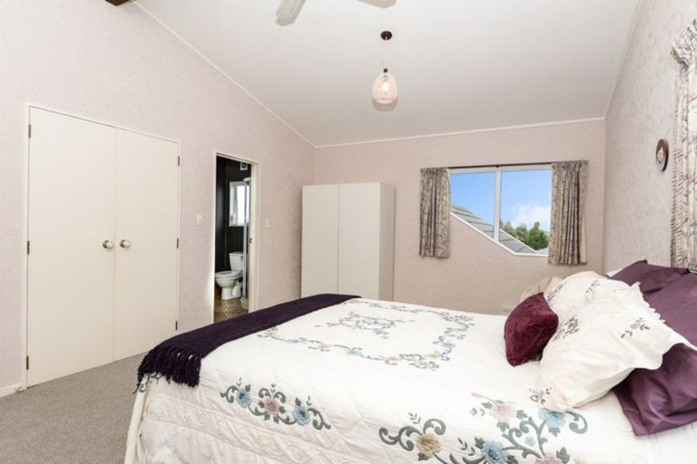 Photo of property in 2 Sunny Dale, Western Heights, Hamilton, 3200