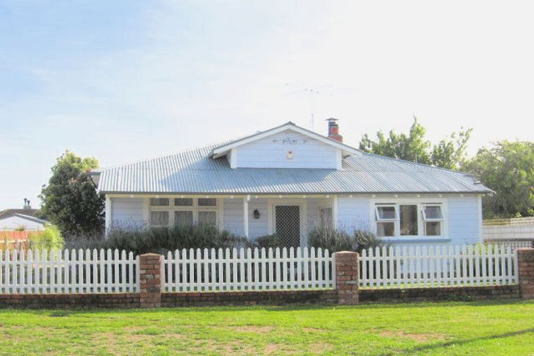 Photo of property in 17 School Road, Te Hapara, Gisborne, 4010