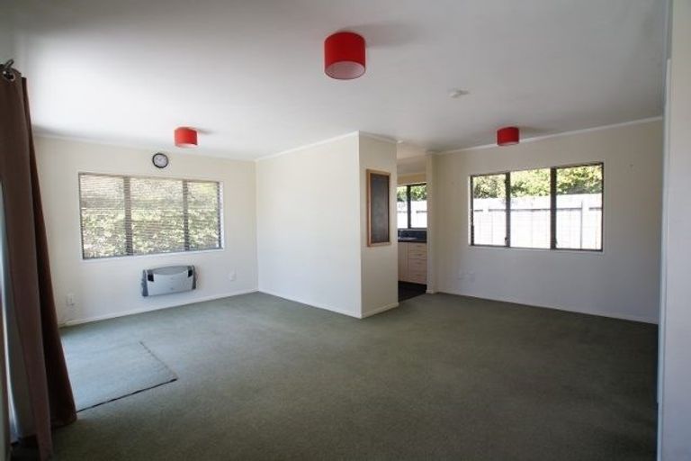 Photo of property in 12a Nimon Street, Havelock North, 4130