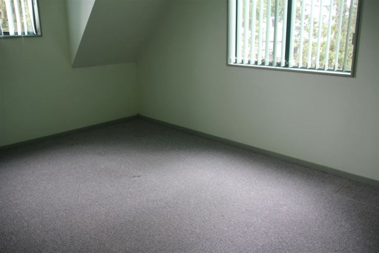 Photo of property in 56a Taikata Road, Te Atatu Peninsula, Auckland, 0610