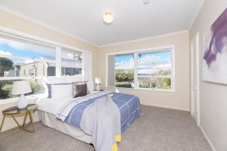 Photo of property in 123 Exmouth Road, Northcote, Auckland, 0627
