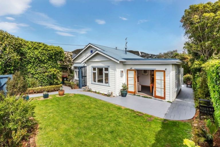 Photo of property in 32 Cooper Street, Karori, Wellington, 6012