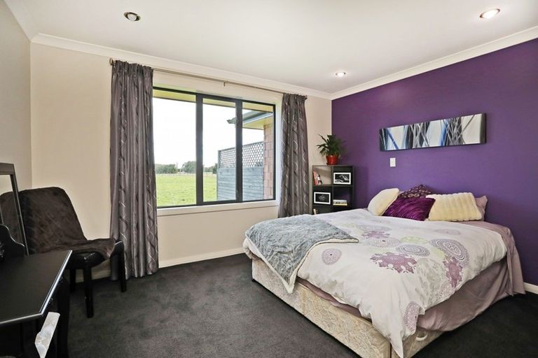 Photo of property in 34 Mckellar Road, Seaward Bush, Invercargill, 9871
