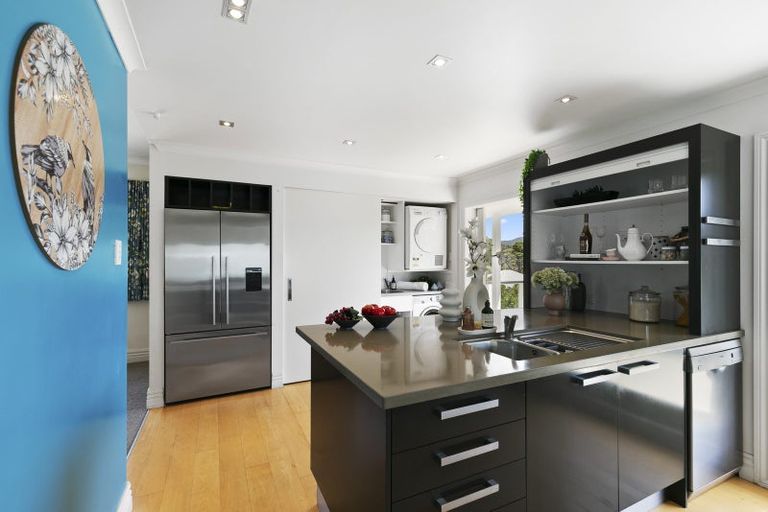 Photo of property in 66 Overtoun Terrace, Hataitai, Wellington, 6021