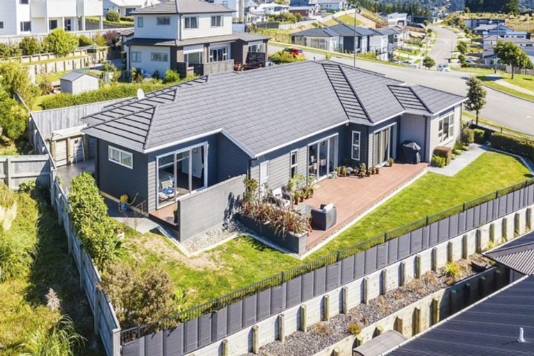 Photo of property in 53 Endeavour Drive, Whitby, Porirua, 5024
