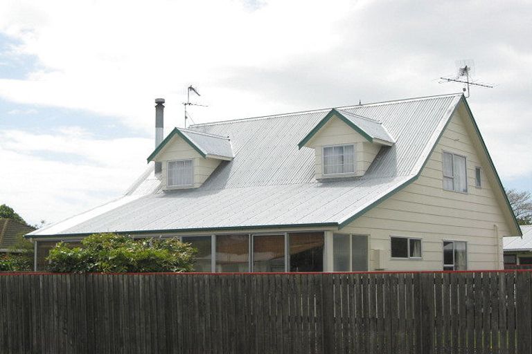 Photo of property in 2 Jones Place, Springlands, Blenheim, 7201