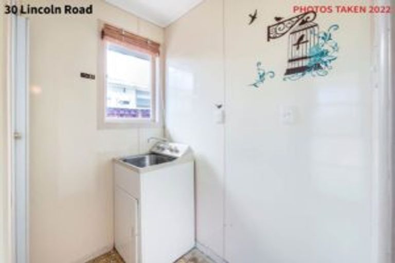 Photo of property in 30 Lincoln Road, Henderson, Auckland, 0610